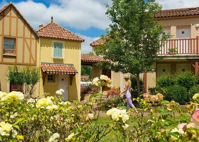 Maison Conviviale A Monflanquin, Jardin, Proche Feriehus *